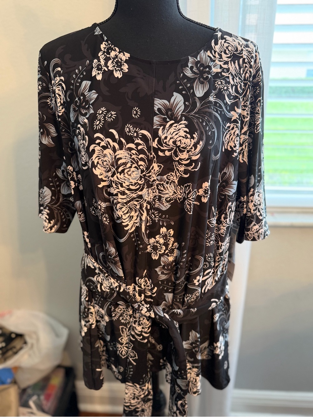 Nine West Black Blouse with White Floral Print and Tie Waist
